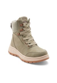 Khaki turistické boty s texturovaným koženým svrškem, se šněrovacím designem, polstrovaným límcem a gumovou podrážkou s hloubkovým vzorkem pro trakci.