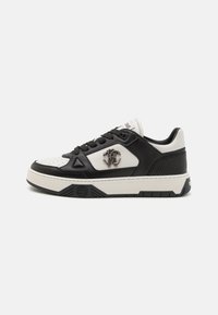 Valitud, white/black