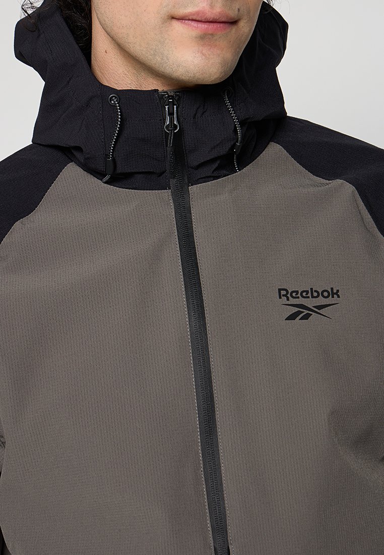 RODDEN WINDRUNNER