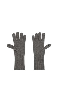 Guantes de punto gris hechos de material suave, con puños acanalados y cinco aperturas para los dedos, diseñados para ofrecer calidez y destreza.