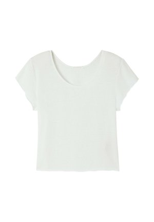 Balta īss piedurkņu saīsināta T-krekls ar apaļu kakla izgriezumu, izgatavots no viegla auduma, noklāts uz baltas virsmas.