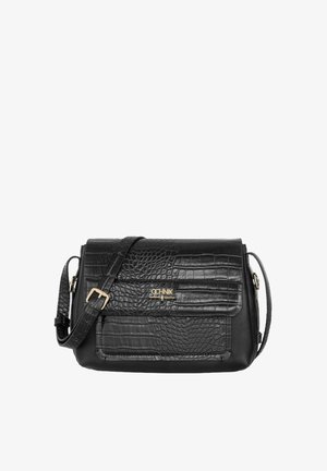 Czarna skórzana torba na ramię z fakturowanym wzorem w stylu krokodyla, regulowanym paskiem, złotymi detalami oraz przednią kieszenią.