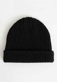 WE STUDIO - Kootud müts - black