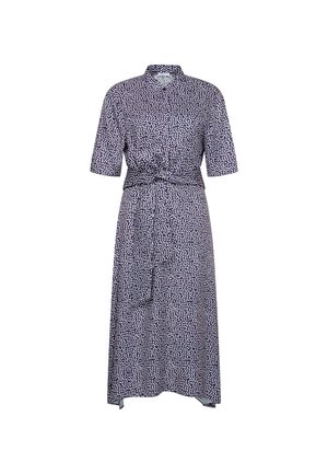 Robe chemise midi à manches courtes, imprimé feuilles blanches petites sur fond sombre, avec ceinture à nouer à la taille.