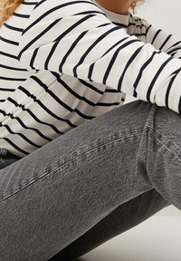 Mango Vaqueros tapered - grey denim