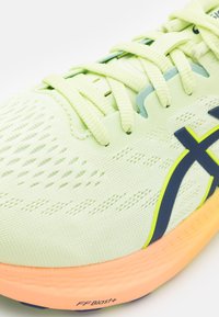 ASICS GT-2000 12 - Road running shoes - cool matcha/blue expanse