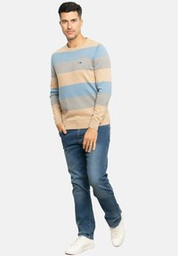 EMBLEMS PREGO - Jersey de punto - camel