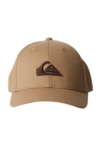Beige beisbola cepure, izgatavota no auduma, ar izliekto maliņu, priekšpusē ar brūnu izšūtu viļņu logotipu un šuvēm gar maliņu.