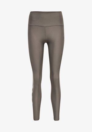 Högmidjade, hel långa taupe leggings med sidoficka och subtilt vitt märke på underbenet, designade för aktiv klädsel.