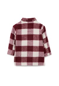 Chaqueta de lana a cuadros rojos y blancos con mangas largas y cuello, mostrada desde la parte de atrás sobre un fondo blanco.