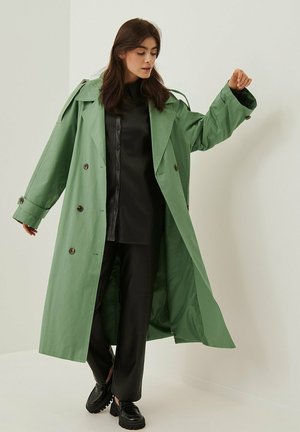 Trenchcoat - green