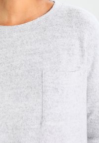 Vero Moda Sweter
