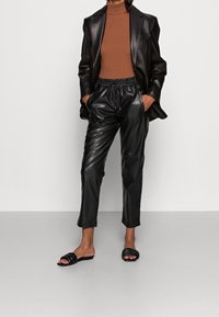 Esprit Collection Trousers - black