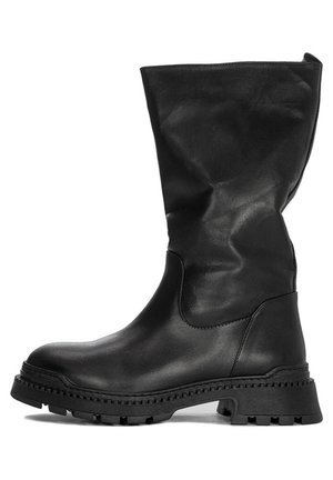 Kozaki na platformie