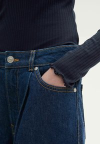 TOM TAILOR DENIM MIT STRUKTUR - Hosszú ujjú felső - sky captain blue