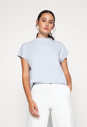 PRIME - Jednoduché triko - light blue