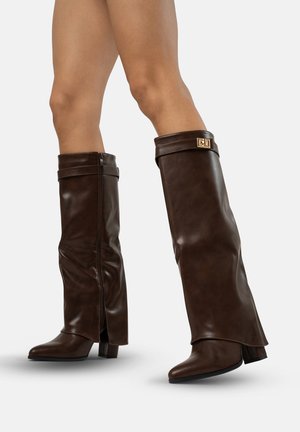 Botas camperas - braun