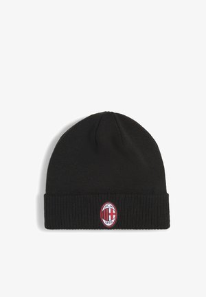Czarna dziana czapka z podwiniętym mankietem z czerwono-białym emblematem klubu piłkarskiego AC Milan na środku z przodu.
