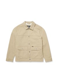 Chaqueta beige de manga larga hecha de algodón, con cuello y cierre de botones a presión en la parte delantera, y dos bolsillos en el pecho. Textura suave.