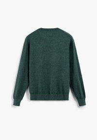 Mörkgrön stickad tröja med rund halsringning, långa ärmar och ribbade mudd- och nederkanter, med en mjuk, texturerad yta.