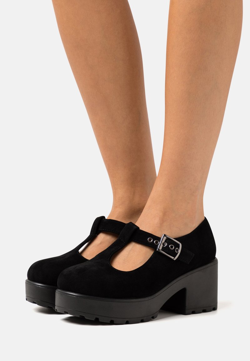 Koi Footwear SAI MARY JANES EDITION Platåsko black/svart Zalando.no