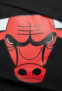 NBA CHICAGO BULLS BACKPACK - Ρούχα για κλαμπ - black