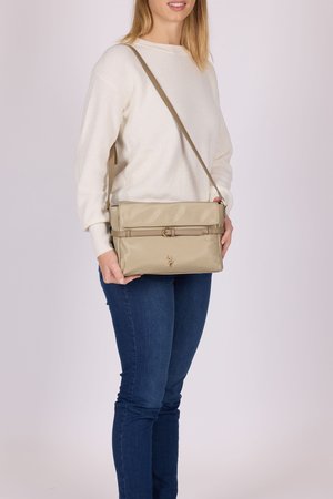 U.S. Polo Assn., U.S. POLO ASSN. TASCHE HOUSTON FLAP CROSSBODY BAG - Umhängetasche - beige