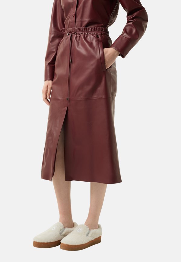 AUREA - A-Linien-Rock - weinrot