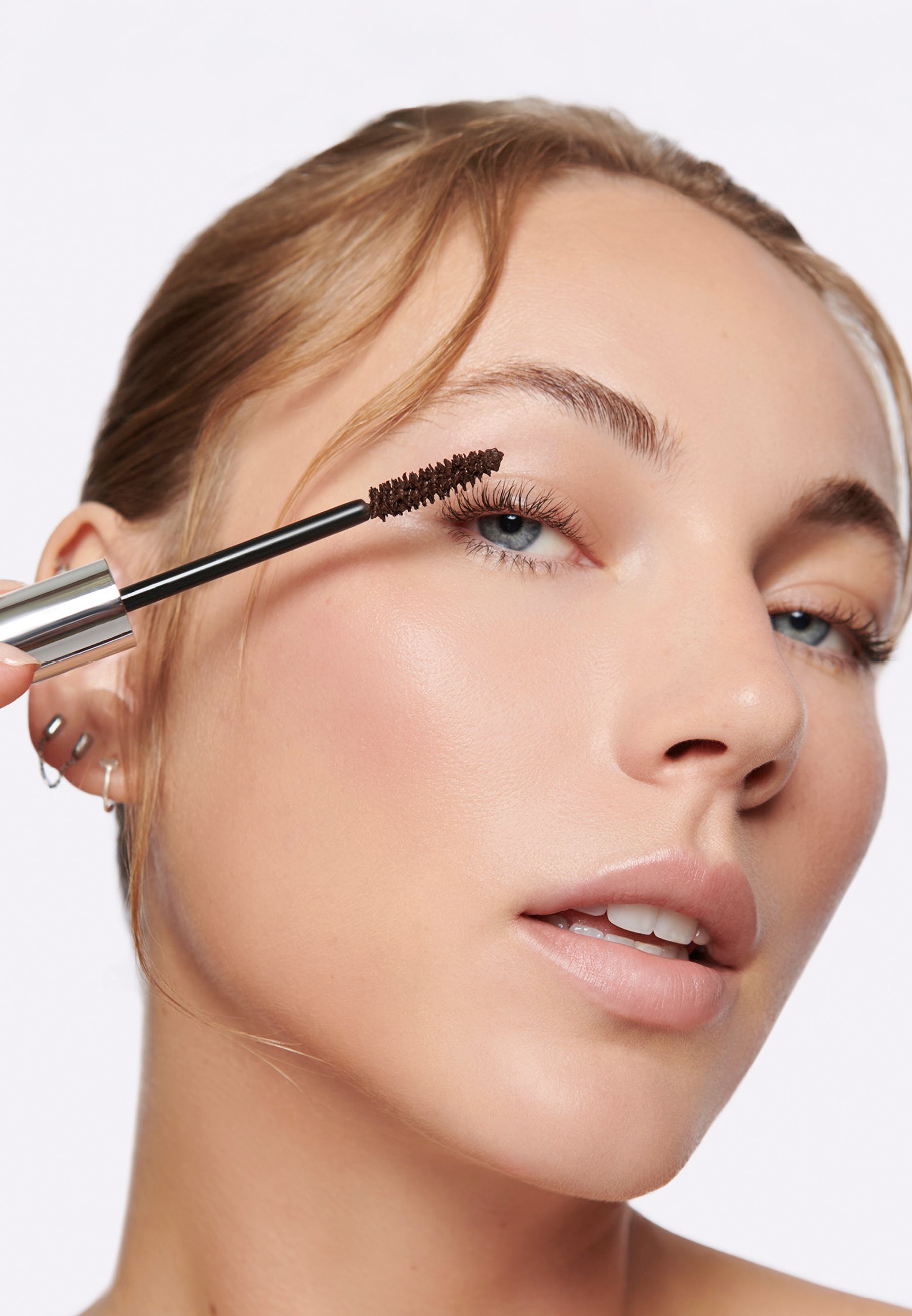 Wonderskin Infinite Rizz Mascara – Volumen & Länge | Wisch- & Wasserfeste Formel | Mit Olivenöl & Bienenwachs