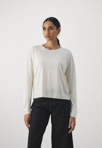 DRYKORN CESIDIE - Topper langermet - off white