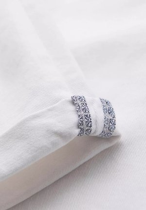 Ombre, Shorts di jeans - white