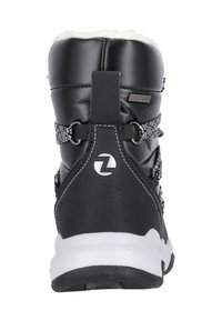 Schwarzer wasserdichter Stiefel mit strukturiertem Obermaterial, weißer Sohle, verstellbaren Bungee-Schnürsenkeln und weicher Fütterung am Kragen für Isolierung.