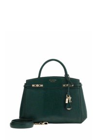 Sac à main texturé vert avec une forme structurée, des accents de quincaillerie dorée, une bandoulière amovible et un petit charme attaché. Logo de la marque affiché de manière bien visible.