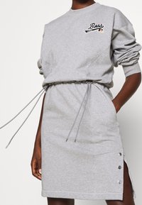 BOSS Vardagsklänning - grey