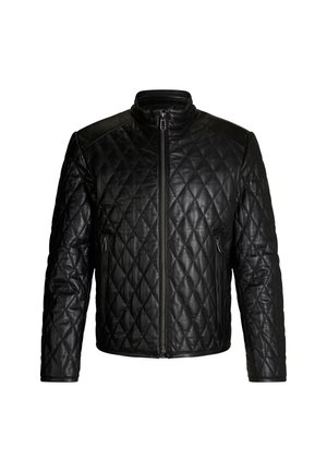 Giacca in pelle nera trapuntata con zip frontale, tasche laterali con zip e colletto alto, mostrata su uno sfondo bianco.