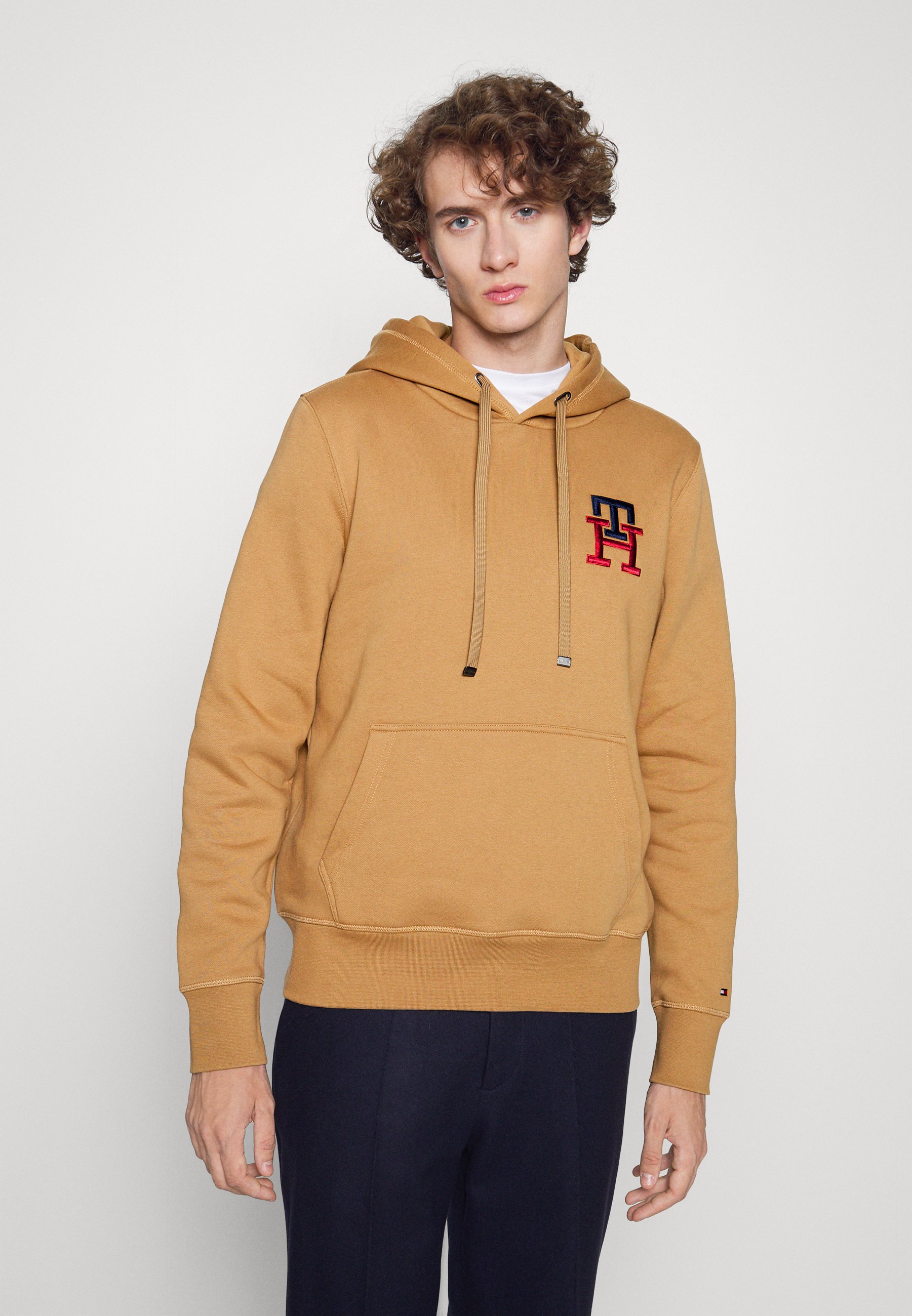 sweat a capuche essential tommy hilfiger