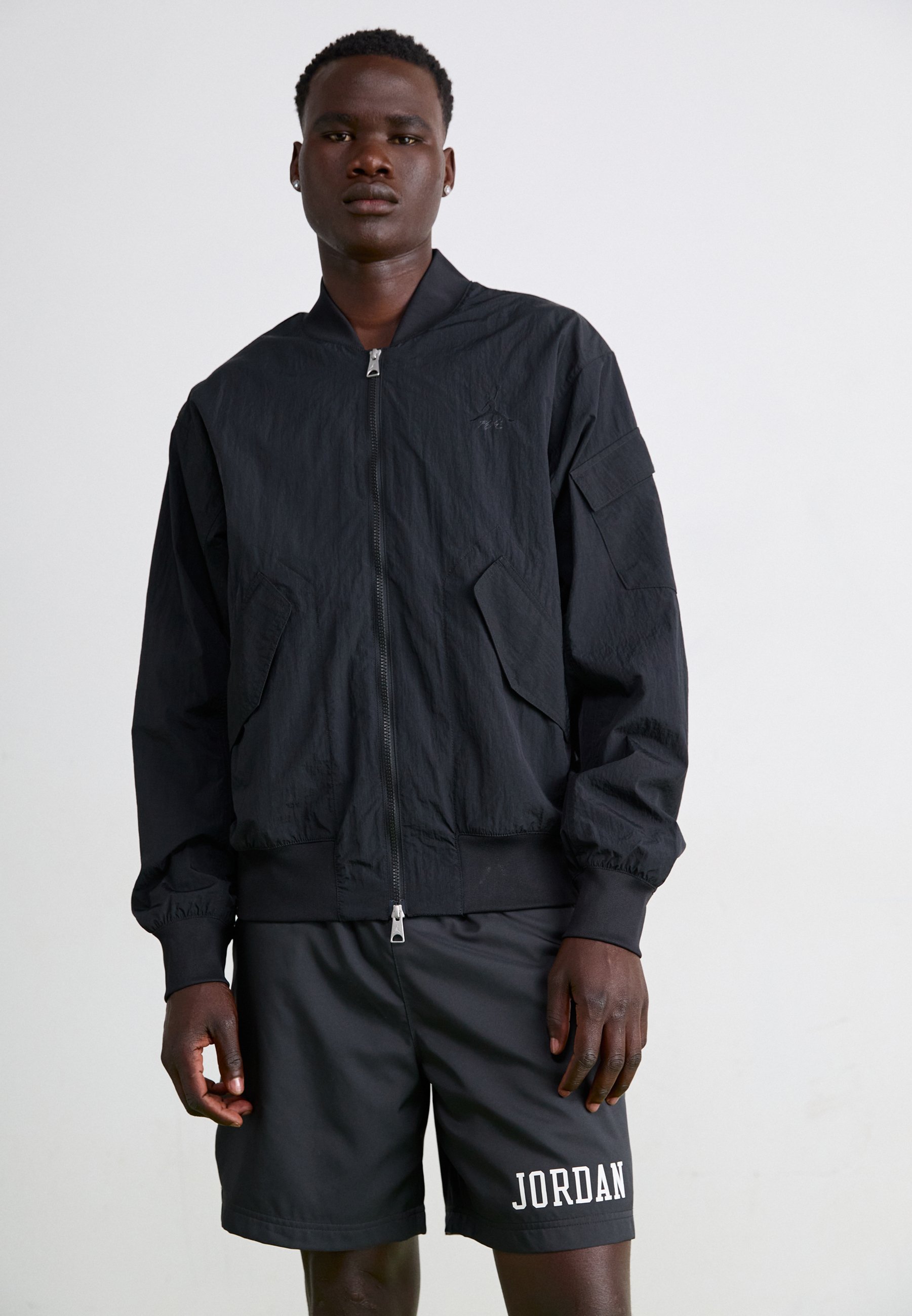 Jordan M J ESS STMT LTWT RNGD - Bomber Jacket - black - Zalando.co.uk