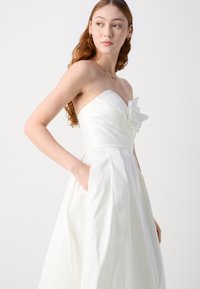 Jarlo PEARL - Oblečenie na špeciálnu príležitosť - ivory