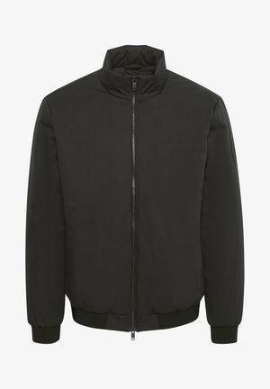 Zwarte gewatteerde jas met een hoge kraag, een rits aan de voorkant en ribgebreide manchetten. Gladde textuur, minimalistisch ontwerp, geen zichtbare patronen of logo's.