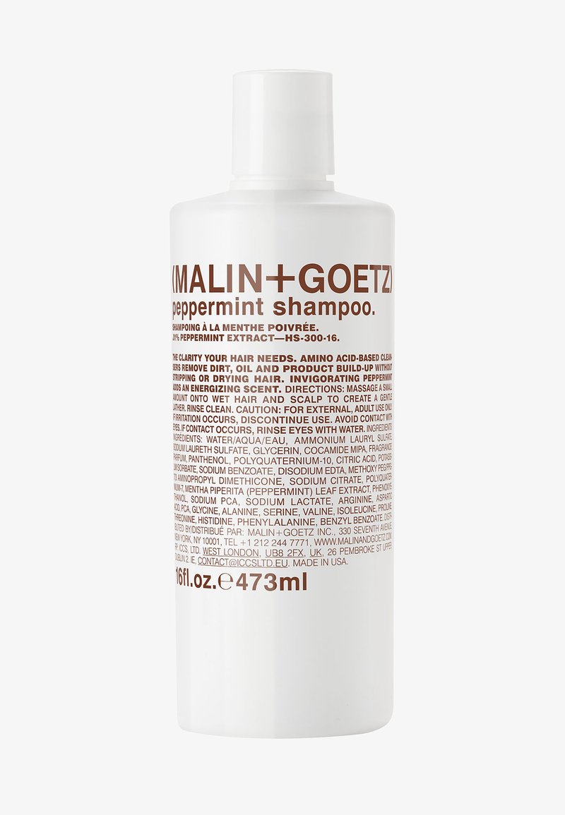 Weißes Kunststoffflasche von MALIN+GOETZ Pfefferminz-Shampoo, 473 ml. Mit braunem Text, einem runden Deckel und beschriftet mit Produktdetails und Inhaltsstoffen.