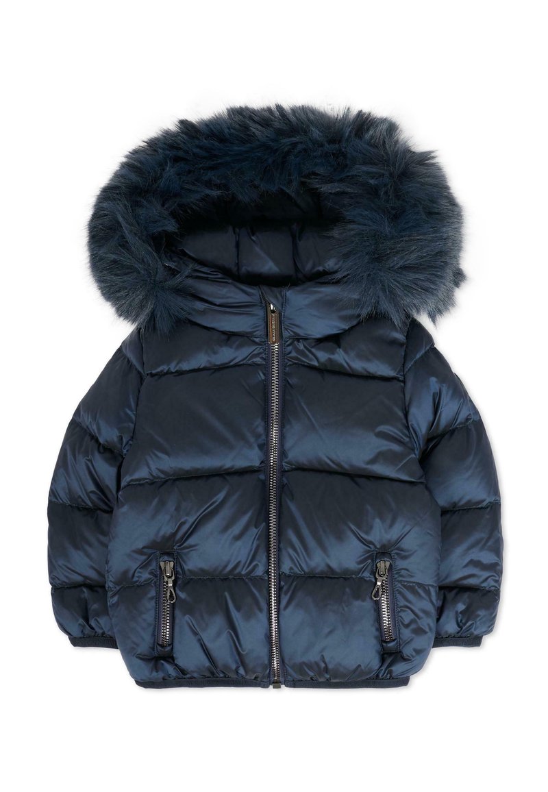 Giacca invernale imbottita blu navy con cappuccio bordato in pelliccia, chiusura frontale con zip e due tasche con zip, progettata per il clima freddo.