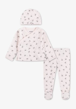 - Zestaw bielizny nocnej