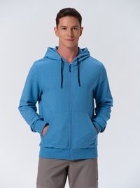 Felpa leggera azzurro chiaro con zip frontale, cappuccio regolabile e tasche a marsupio. Tessuto morbido e liscio con una vestibilità rilassata e orlo a coste.
