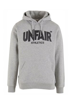 Šedá mikina s kapucí, na které se nachází velké černé logo "UNFAIR ATHLETICS". Obsahuje přední kapsu a žebrované manžety a lem.