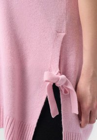 GOBI Cashmere V-NECK MATERNITY - Stickad tröja - light pink