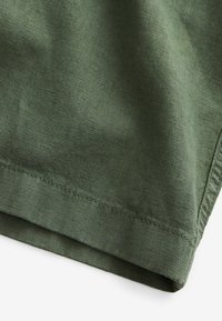 Next REGULAR FIT - Short - green