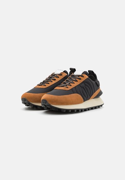 Iceberg LOOP - Trainers - black/brown