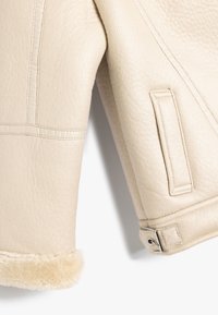 Koton Imiteret læderjakke - beige