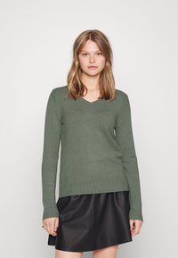 VILA Strickpullover - mottled green