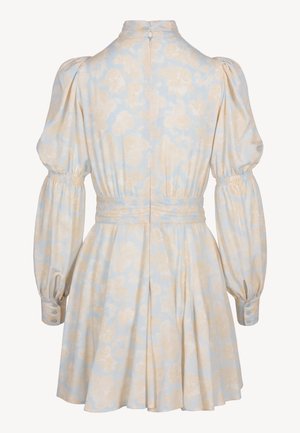Lichtblauwe en crèmekleurige bloemenjurk met lange mouwen, pofmouwen, getailleerde taille, knoopmanchetten en ritssluiting aan de achterkant.